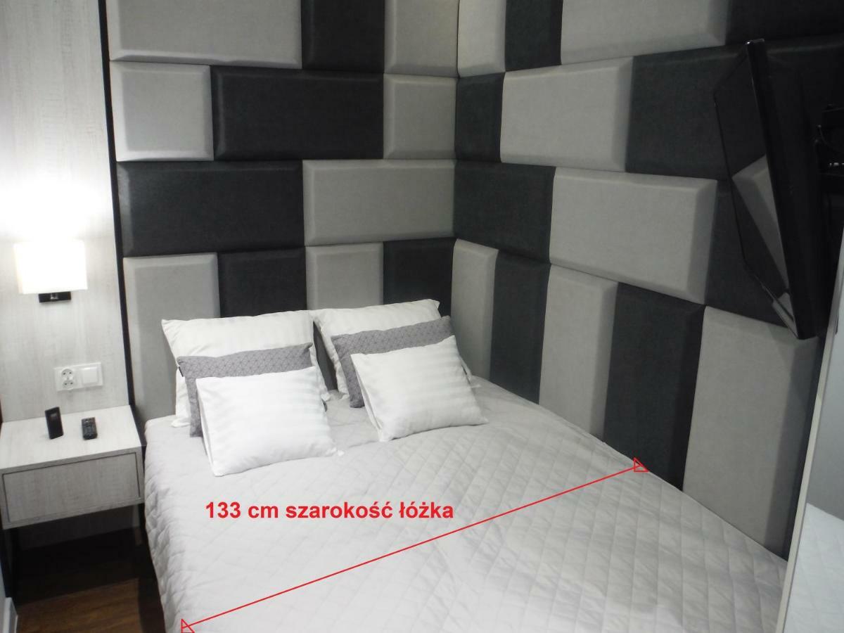 Shark Apartment *