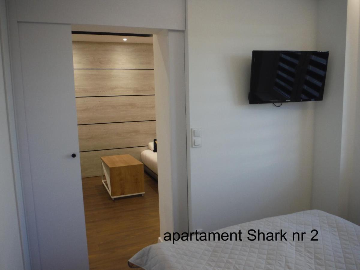 Shark Apartment *